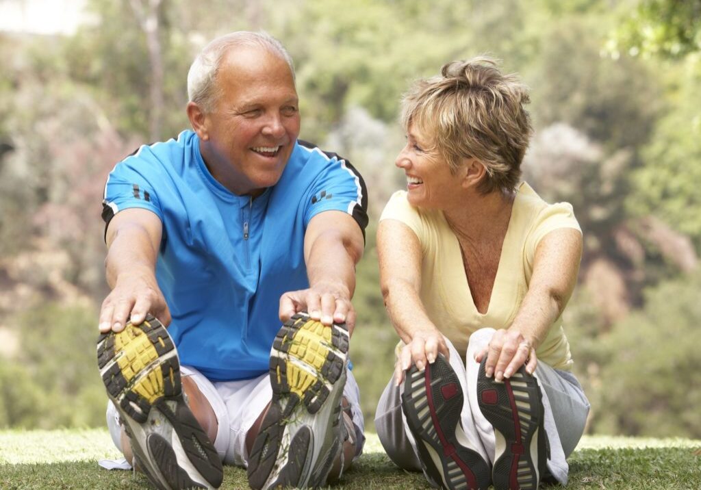 older-couple-exercise-dreamstime_m_12406372